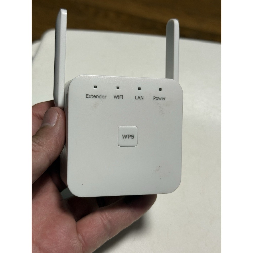 Wi-Fi Range Extender / Repeater - 1200Mbps 2.4 & 5GHz Bands, Plugs in Wall